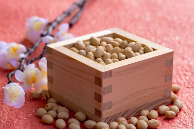 節分とは何をする日？豆まきで厄を払い福を呼び込む行事