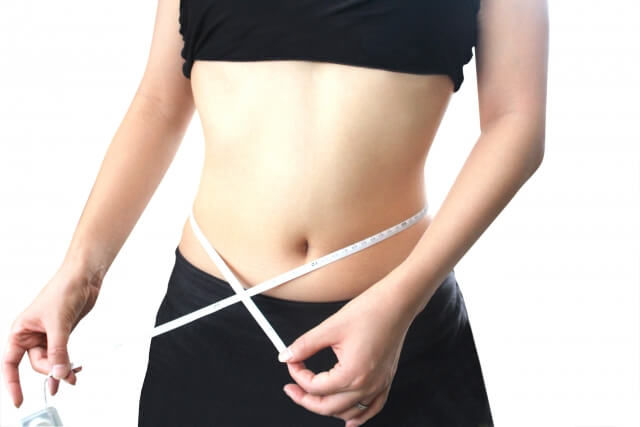 体型管理のイメージ（ウエストを意識する場面）